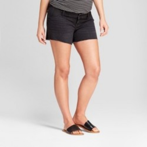 Isabel Maternity Black Midi Shorts - Picture 1 of 3
